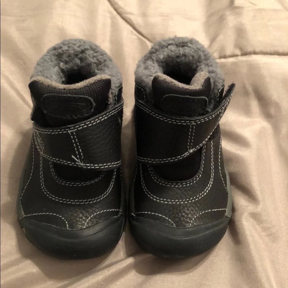 Keen boots toddler's kootenay